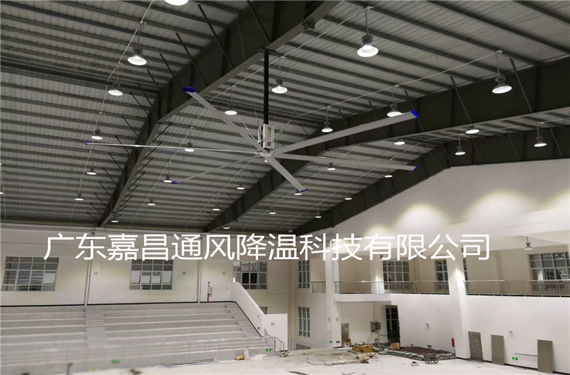 多雨季如何選擇廠房通風(fēng)降溫設(shè)備？