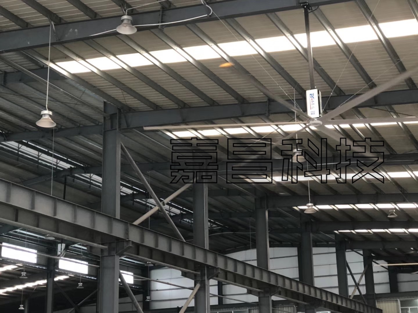工廠車間工業(yè)大風(fēng)扇,通風(fēng)降溫工程案例,嘉昌工業(yè)大風(fēng)扇